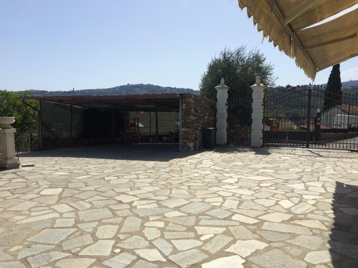 Villa Con Piscina A Imperia, Italy ภายนอก รูปภาพ