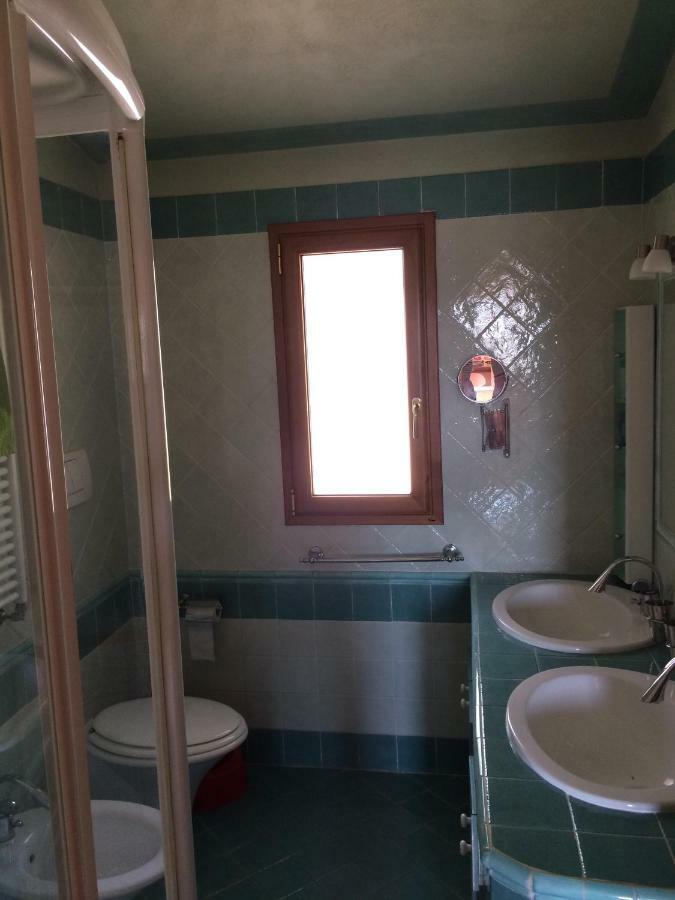 Villa Con Piscina A Imperia, Italy ภายนอก รูปภาพ