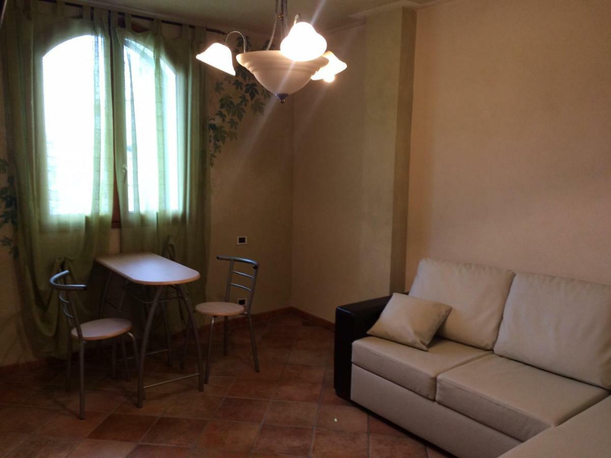 Villa Con Piscina A Imperia, Italy ภายนอก รูปภาพ